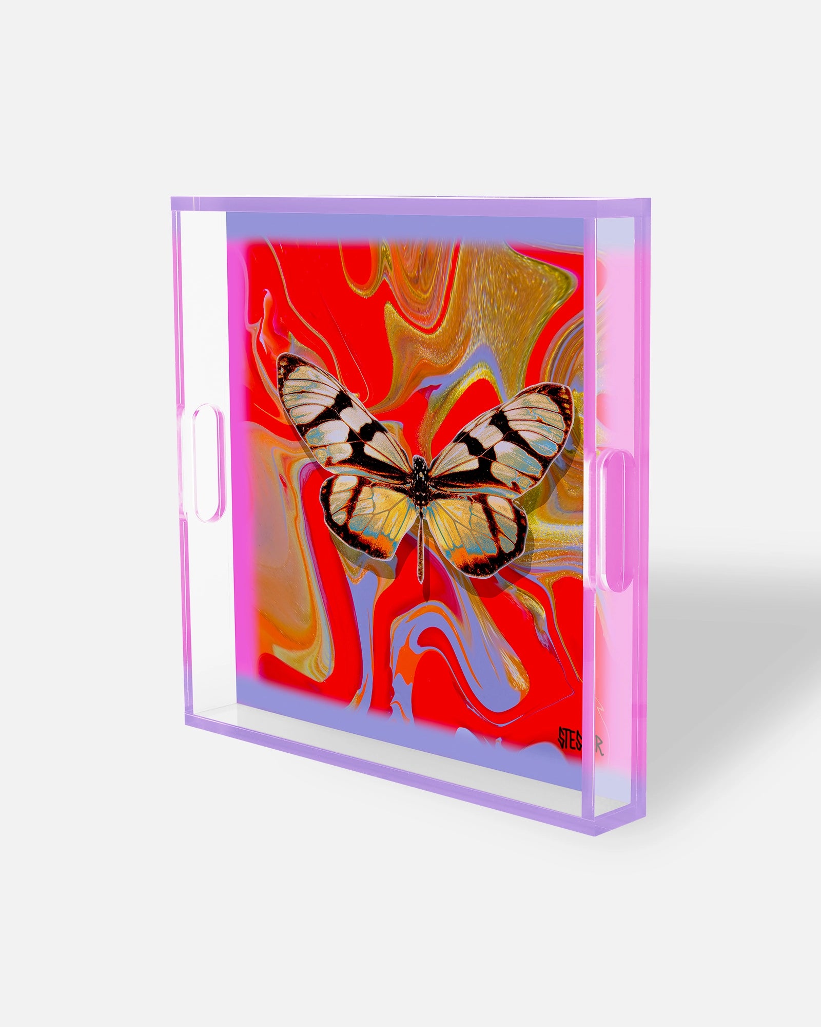 Scarlet Marble Flight