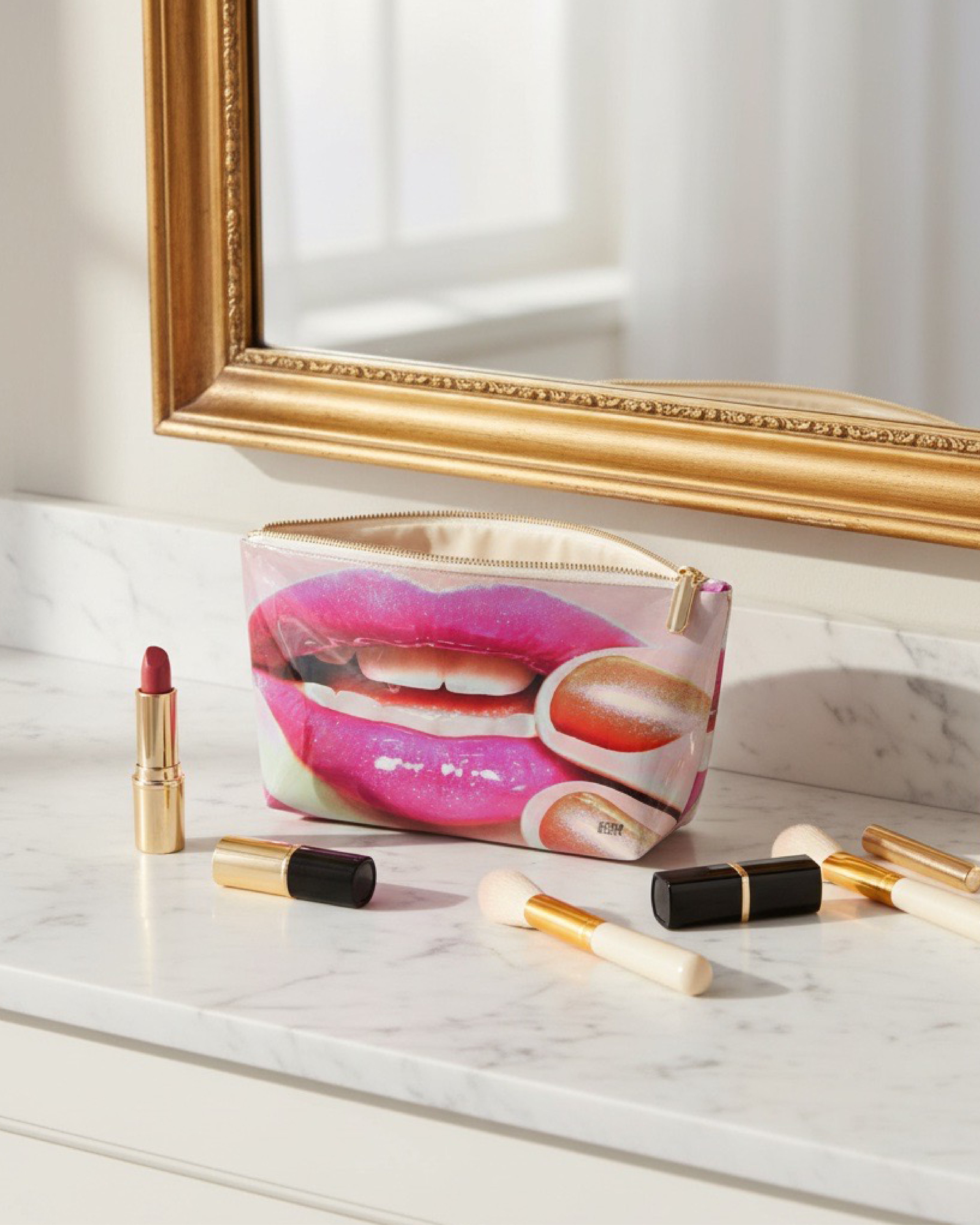 Luscious Lips Makeup & Travel Bag | David Stesner ArtHouse